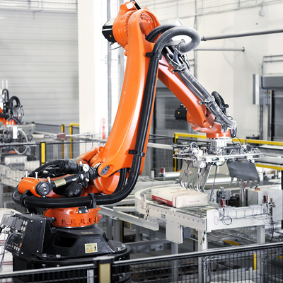 KUKA Ρομπότ Παλετιστοποίησης KR 240 R3200 PA Με Σιδηροτροχιές Οδηγού CNGBS Ως Αυτοματοποιημένο Ρομπότ Παλετιστοποίησης Βιομηχανικού Ρομπότ