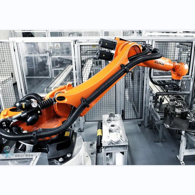 KUKA KR 210 R2700 Ρομπότ βιομηχανικής κατασκευής με γραμμικές οδηγίες CNGBS για την συναρμολόγηση κινητήρα