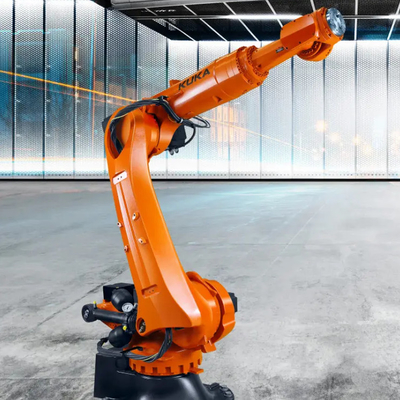 KUKA KR 210 R2700 Ρομπότ βιομηχανικής κατασκευής με γραμμικές οδηγίες CNGBS για την συναρμολόγηση κινητήρα