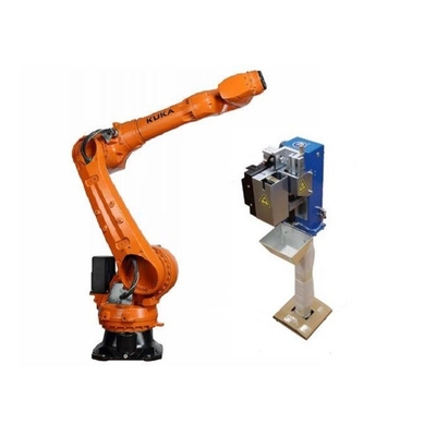 Ρομπότ Kuka KR 70 R2100 με σταθμό καθαρισμού όπλων CNGBS για αυτοματοποίηση συγκόλλησης με ρομποτικό βραχίονα 6 άξων