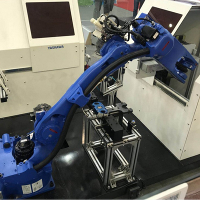 6 άξονας ρομποτικό χέρι Yaskawa GP12 με φράχτη ασφαλείας CNGBS για αυτοματοποιημένο χειρισμό ως καθολικό ρομπότ