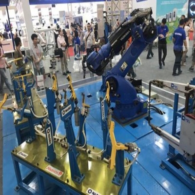 Ρομποτικό βραχίονα Yaskawa 6 άξονας GP180 με CNGBS προσαρμοσμένο ρομποτικό λαβήρα για ρομπότ επεξεργασίας παλέτας