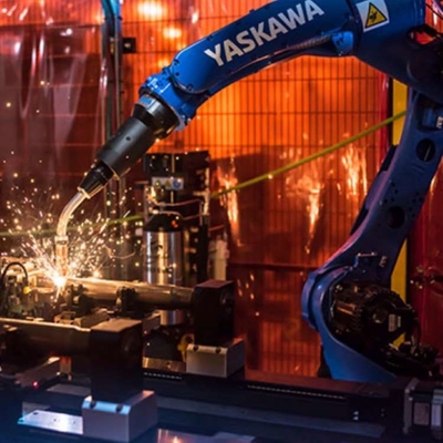 Ρομποτικό βραχίονα συγκόλλησης 6 άξων Yaskawa AR2010 με ρούχα ρομπότ CNGBS για αυτόματο ρομπότ συγκόλλησης