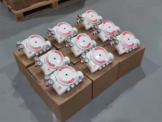 Κινέζικη βαλβίδα ελέγχου με Flowserve 3200MD σειρά Positioner ψηφιακή βαλβίδα και ASCO Solenoid βαλβίδα σε αποθεματικό