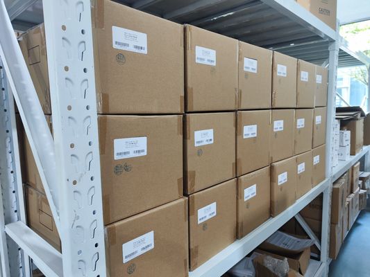 Βαλβίδα ελέγχου με έξυπνο ελεγκτή θέσης βαλβίδας Baker Hughes Masoneilan SVI2-21123121 SVI2-21123121 με πνευματικό ενισχυτή YTC YT-200