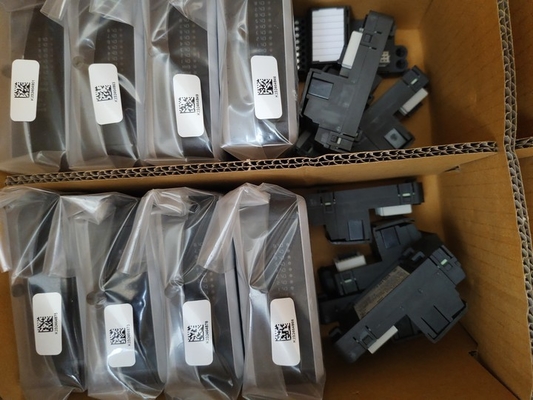 Νέος πρωτότυπος ελεγκτής Emerson Delta V VE4001S2T2B1 Διανεμημένο σύστημα ελέγχου Εργασιακό σταθμό και υλικό διακομιστή για εργοστάσια παραγωγής ενέργειας
