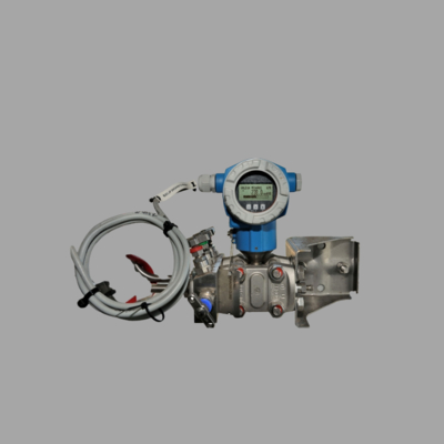 Pressure reducing and temperature station equipped with an Endress+Hauser Deltabar Proline Prowirl R200 vortex flowmeter and a PMD75B pressure transmitter.