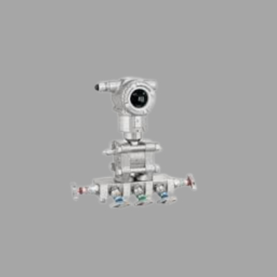 Pressure/flow control unit with Endress+Hauser Proline Prowirl R 200 flowmeter and Deltabar PMD50 differential pressure transmitter.