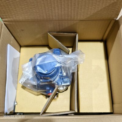 Chinese Control Valve with Azbil/Yamatake Valve Positioner AVP302 AVP307 and Fisher 67DFR-24(67DF-2343-753218) Filter Regulator