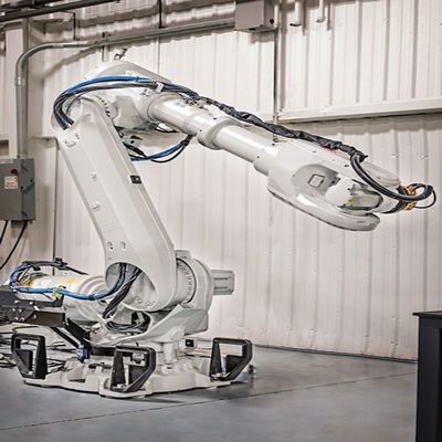 ABB IRB6700 6 άξονα βιομηχανική ρομπότ βραχιόνων προσιτότητα 2850mm ρομπότ και ωφέλιμων φορτίων 155Kg συγκόλλησης επιλογής συνελεύσεων γυαλίζοντας