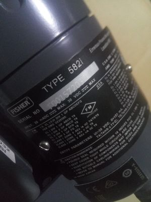 Fisher3582 πνευματικό Positioner βαλβίδων με τις συνελεύσεις βαλβίδων ελέγχου γλιστρώ-μίσχων