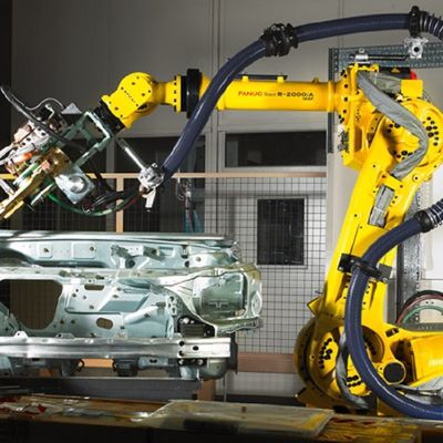 Ρ-2000iC/165F το ωφέλιμο φορτίο 165kg φθάνει στο ρομπότ ζωγραφικής 2655mm