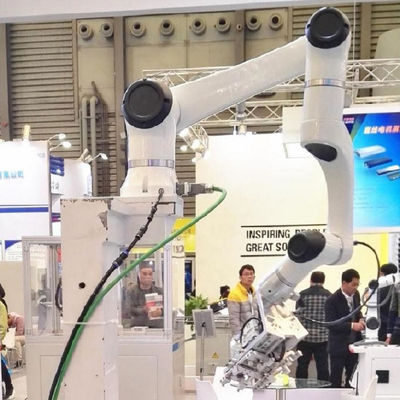 6 Aixs Cobot μικροκαμωμένου E03 με το ωφέλιμο φορτίο 590MM 3KG προσιτότητα για την καθολική μηχανή ρομπότ και συγκόλλησης