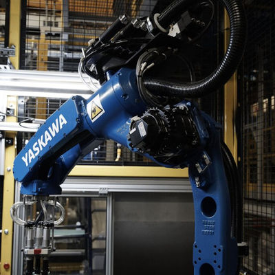 Βιομηχανικός ρομποτικός βραχίονας Motoman GP50 με τον οξυγονοκολλητή τόξων και του ωφέλιμου φορτίου 50KG ως αυτόματο χειριστή