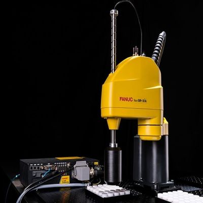Ωφέλιμο φορτίο 4 βραχιόνων 3kg ρομπότ ρομπότ SR-3iA CNC Scara άξονας για το ρομπότ συνελεύσεων
