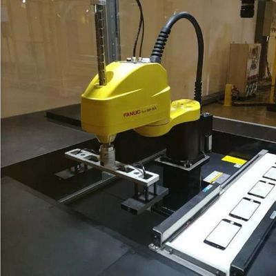 4 ρομπότ SR-3iA Aixs Scara με το ρομποτικό βραχίονα ωφέλιμων φορτίων 3kg ως μηχανή επιλογών και θέσεων για τον εξοπλισμό υλικού χειρισμού