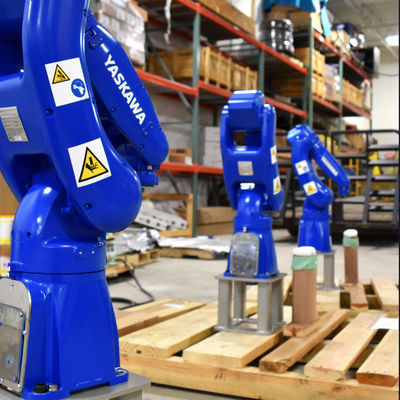 Βιομηχανικό ρομπότ Yaskawa MOTOMAN GP8 για την επιλογή ανελκυστήρων βραχιόνων χειριστών άλεσης