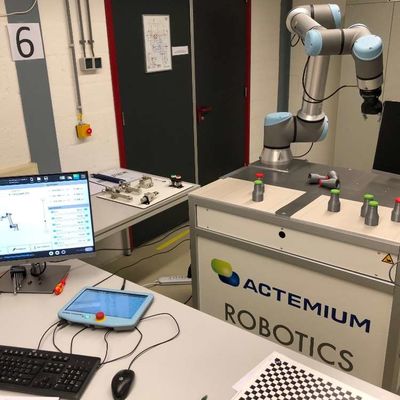 UR Robot UR10e 6 άξονες Ρομποτικό βραχίονα για χορό και αυτοματισμό Χειρισμός ως συνεργατικό ρομπότ