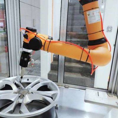 Άξονας Cobot AUBO I16 6 για τη φόρτωση και την εκφόρτωση ως συνεργάσιμο ρομπότ
