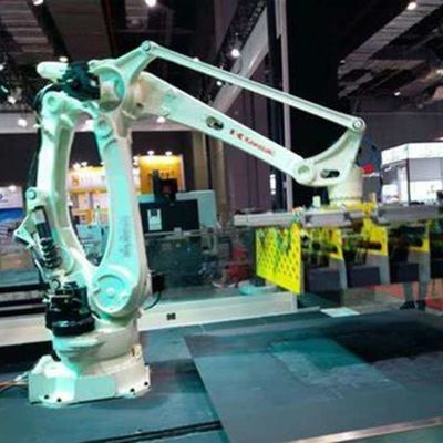 Ρομποτικό ωφέλιμο φορτίο 700kg χειριστών CP700L βραχιόνων για Palletizing τα βιομηχανικά ρομπότ