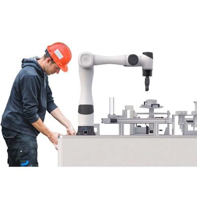 Ρομποτικό βραχίονα 6 άξονας CR5 Cobot Robot 5kg ωφέλιμο φορτίο για αυτοματοποιημένη φόρτωση και εκφόρτωση ως cobot