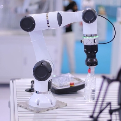 Μικροκαμωμένη σειρά E5 Cobot HAN ως εργασία μηχανών επιλογών και θέσεων με AGV το ωφέλιμο φορτίο 5kg ρομπότ με τον άξονα 6