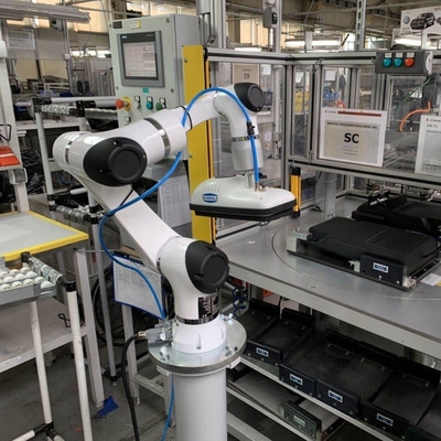 Μικροκαμωμένη σειρά E5 Cobot HAN ως εργασία μηχανών επιλογών και θέσεων με AGV το ωφέλιμο φορτίο 5kg ρομπότ με τον άξονα 6
